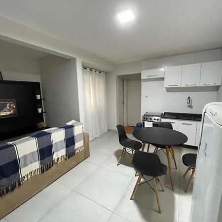 Casa Fundos Eco City 03 Simples E Confortavel Com 2 Quartos E Garagem クリチバ エクステリア 写真