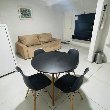 Casa Fundos Eco City 03 Simples E Confortavel Com 2 Quartos E Garagem クリチバ エクステリア 写真