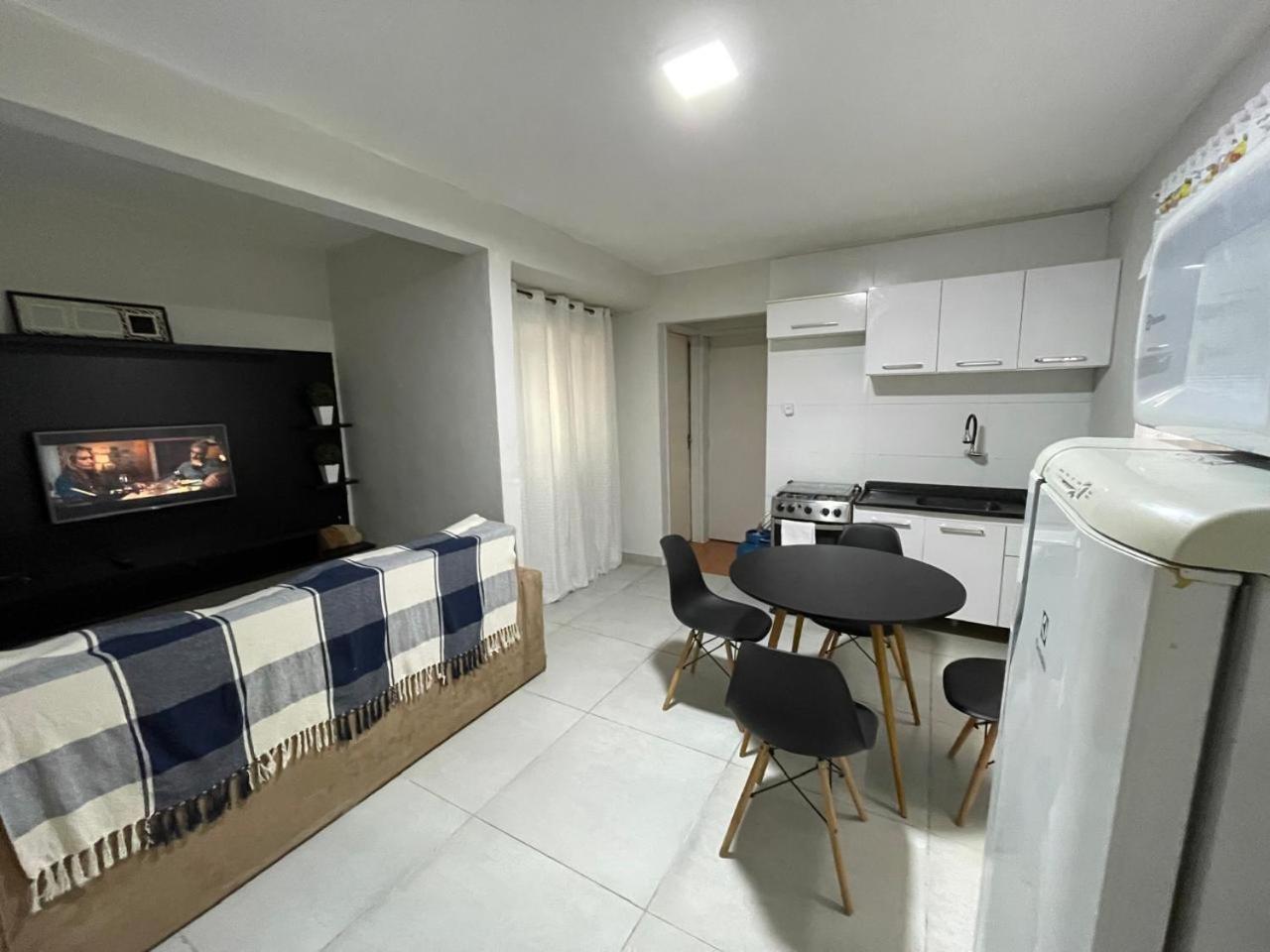 Casa Fundos Eco City 03 Simples E Confortavel Com 2 Quartos E Garagem クリチバ エクステリア 写真