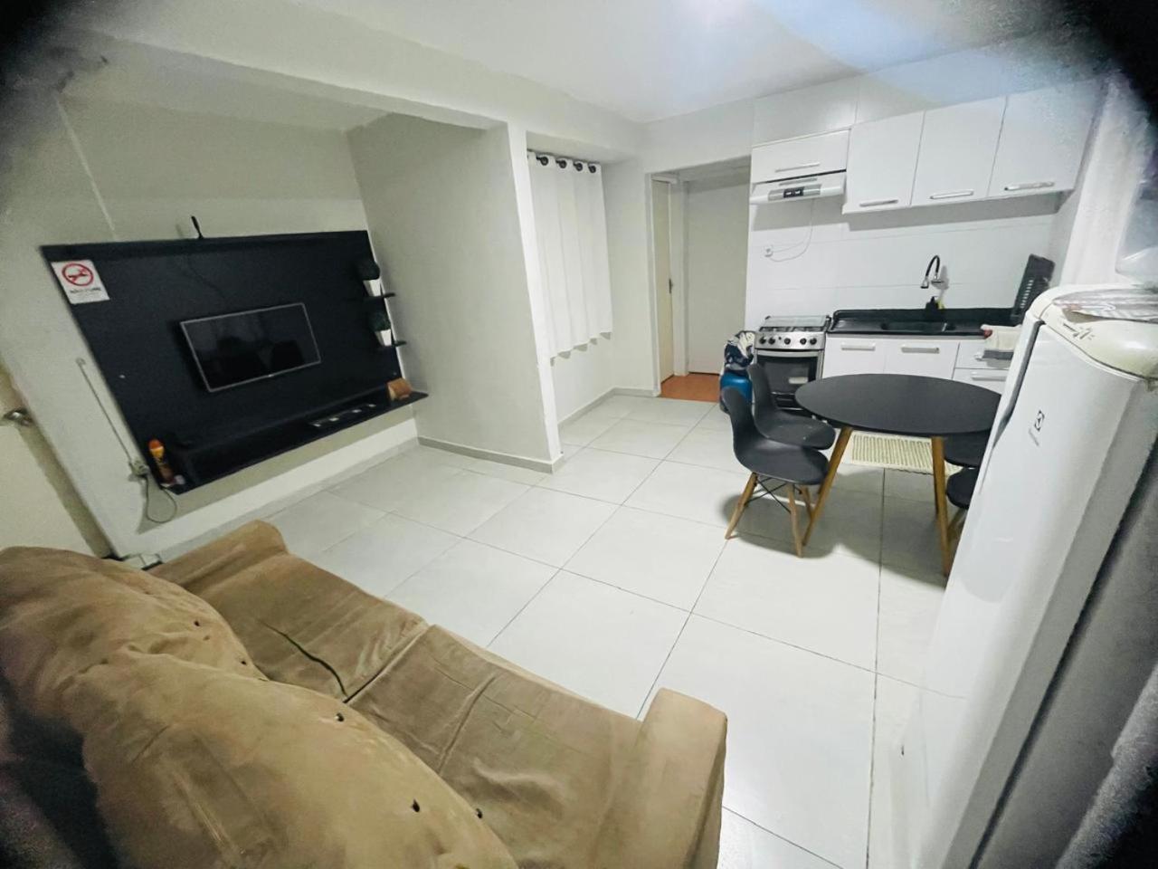 Casa Fundos Eco City 03 Simples E Confortavel Com 2 Quartos E Garagem クリチバ エクステリア 写真