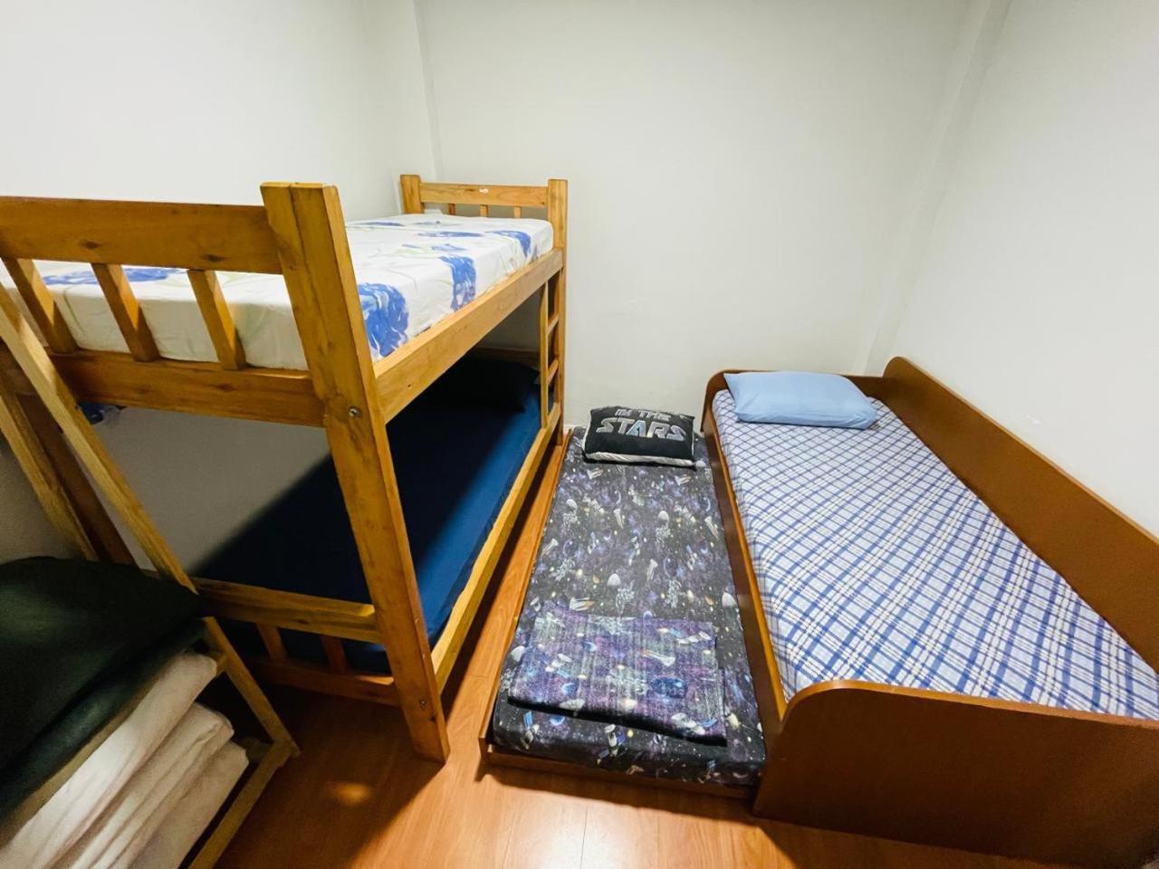Casa Fundos Eco City 03 Simples E Confortavel Com 2 Quartos E Garagem クリチバ エクステリア 写真